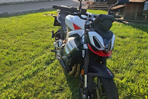 Berni´s Biker Bude-News: Vorführer Aprilia Tuono 457