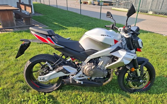 Vorführer Aprilia Tuono 457 - Bild 3