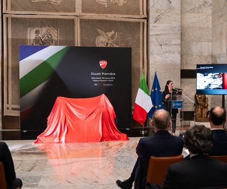 2 Limited Edition in Hennstedt