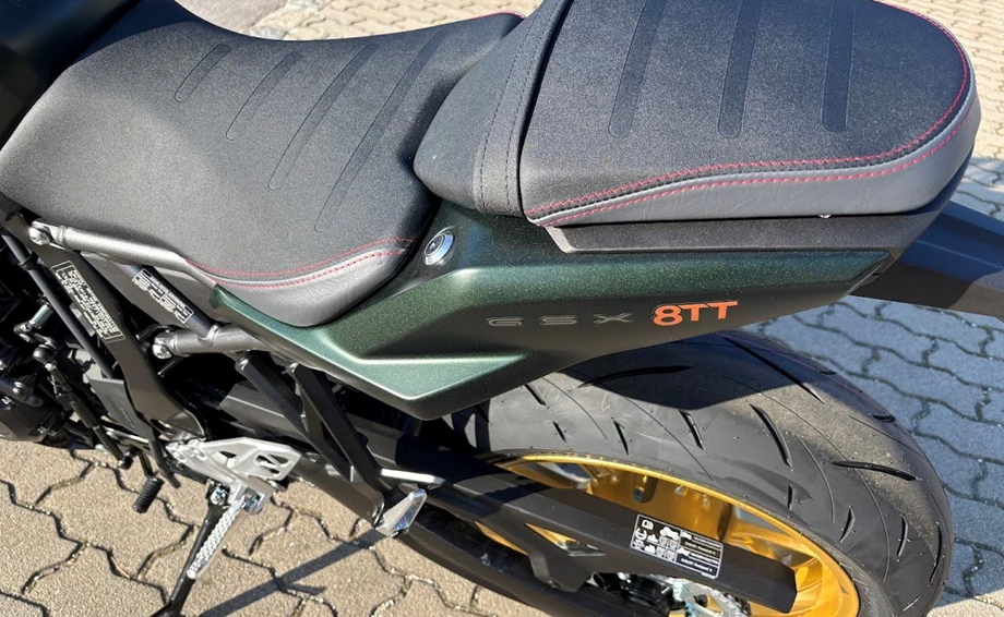 SUZUKI GSX-8TT Neuheit 2025 eingetroffen Bild 6: SUZUKI GSX-8TT Neuheit 2025 eingetroffen
