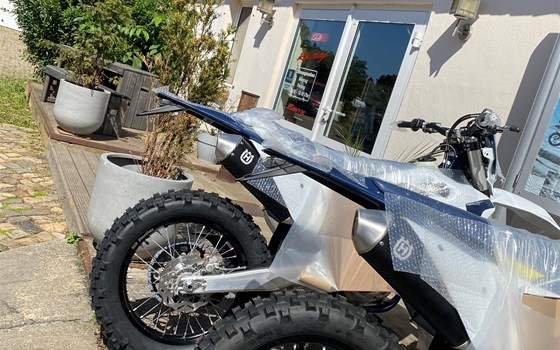 Die neuen Husqvarna Enduro Modelle 2026 sind eingetroffen !!!! - Bild 1