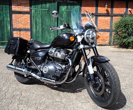 Royal Enfield Super Meteor 650 im Topzustand!