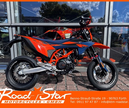 DIE NEUE KTM 690 SMC R STEHT BEI UNS.