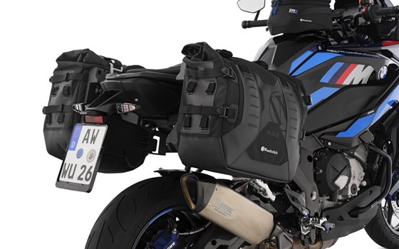 Seitentaschen-Set inklusive Träger für die BMW M 1000 XR - Bild 1