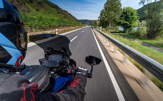 Wunderlich MARATHON-Scheibe für die BMW M 1000 XR - Bild 1