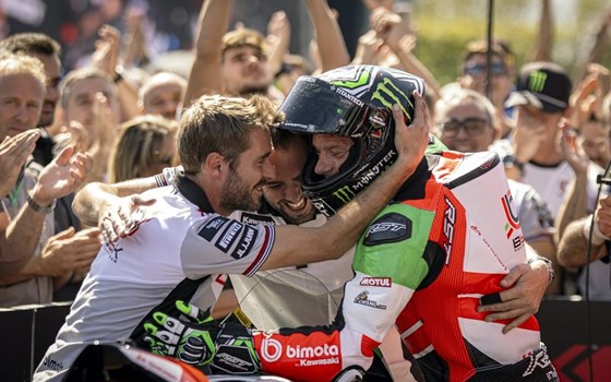 Lowes und Bimota brillieren beim WorldSBK-Event in Magny-Cours | Kawasaki - Bild 1