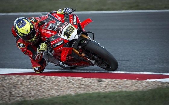 WSBK Runde 9 in Magny Cours: Nicoló Bulega in allen Rennen auf Platz 2 - Bild 20