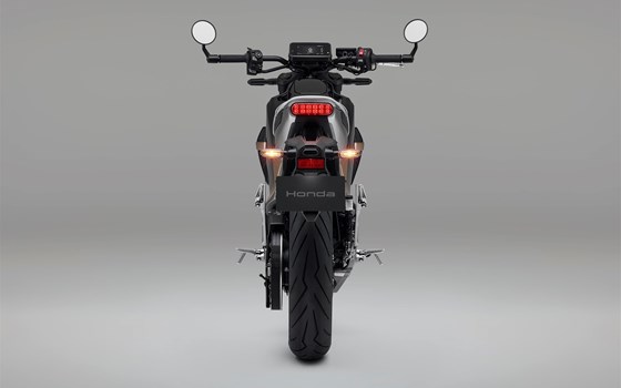 Honda bestätigt Modellname, Produktionsstart und Eckdaten für die Honda WN7 – das erste Elektromotorrad des weltgrößten Herstellers - Bild 12
