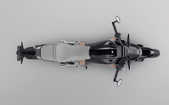 Honda bestätigt Modellname, Produktionsstart und Eckdaten für die Honda WN7 – das erste Elektromotorrad des weltgrößten Herstellers - Bild 8