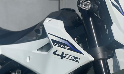 SUZUKI DR-Z4SM 