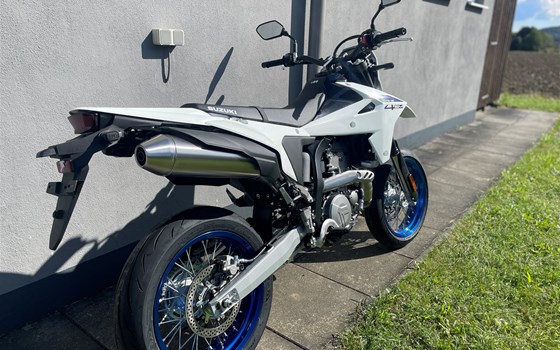 SUZUKI DR-Z4SM  - Bild 2