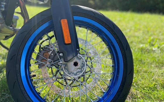 SUZUKI DR-Z4SM  - Bild 6