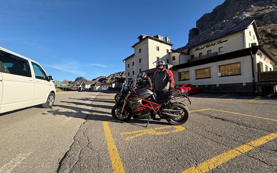 ENERGICA Week 2025 – Unvergessliche Tour durch die Dolomiten mit unserer Community - Bild 11 ENERGICA Week 2025 – Unvergessliche Tour durch die Dolomiten mit unserer Community - Bild 11