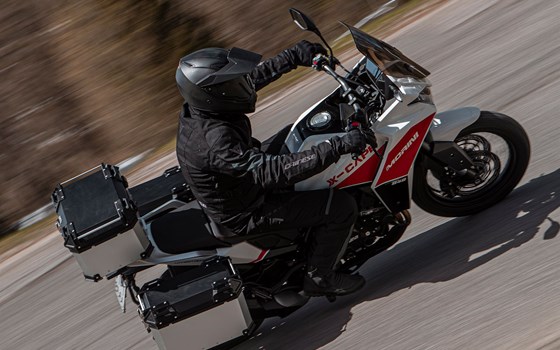 Moto Morini X-Cape inkl. 3er Kofferset - Bild 2