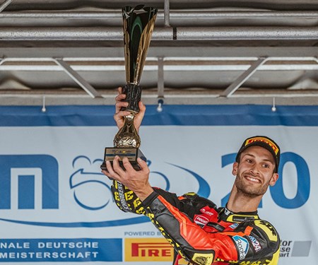 IDM Schleiz 2025: Sieg und Podium für Lukas Tulovic auf der Panigale V4 R