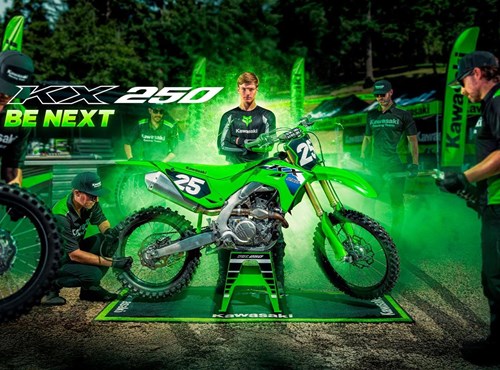 Kawasaki präsentiert Motocross- und Cross-Country-Modelle für 2026