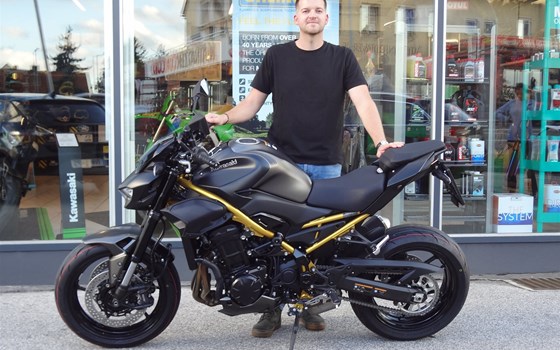  Motorradfahren wäscht die Seele vom Staub des Alltags rein.    - Bild 1