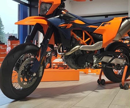 Der König der Supermotos