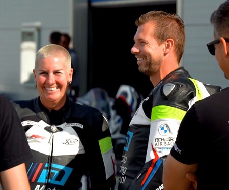 Frauen erobern die Rennstrecke