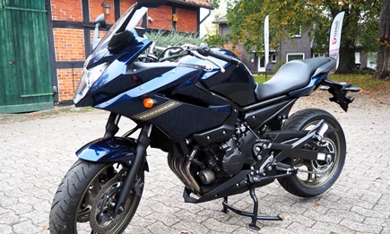 Yamaha XJ6 Diversion- 1.Hand! 48 PS! Topzustand! Yamaha XJ6 Diversion- 1.Hand! 48 PS! Topzustand!