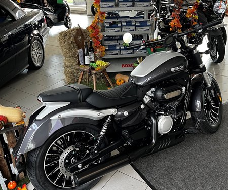 frisch eingetroffen - 125er Rock von Benda Dunkelgrau / Silber