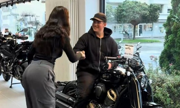 Benda Bayern 

Wie ich meiner Frau erkläre was im Motorradladen passiert ist!



