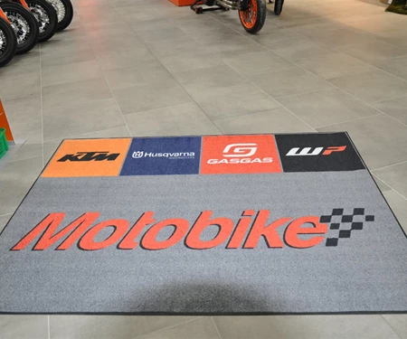 Wir stellen vor: Das Team der Motobike Handels-GmbH – Persönlich. Kompetent. Für euch da.  Wir stellen vor: Das Team der Motobike Handels-GmbH – Persönlich. Kompetent. Für euch da.