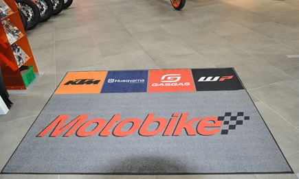 Wir stellen vor: Das Team der Motobike Handels-GmbH – Persönlich. Kompetent. Für euch da.  Wir stellen vor: Das Team der Motobike Handels-GmbH – Persönlich. Kompetent. Für euch da.