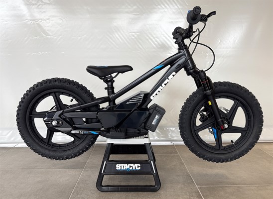 Schon jetzt an Weihnachten denken: STACYC – Das perfekte Weihnachtsgeschenk für kleine Biker! Schon jetzt an Weihnachten denken: STACYC – Das perfekte Weihnachtsgeschenk für kleine Biker!