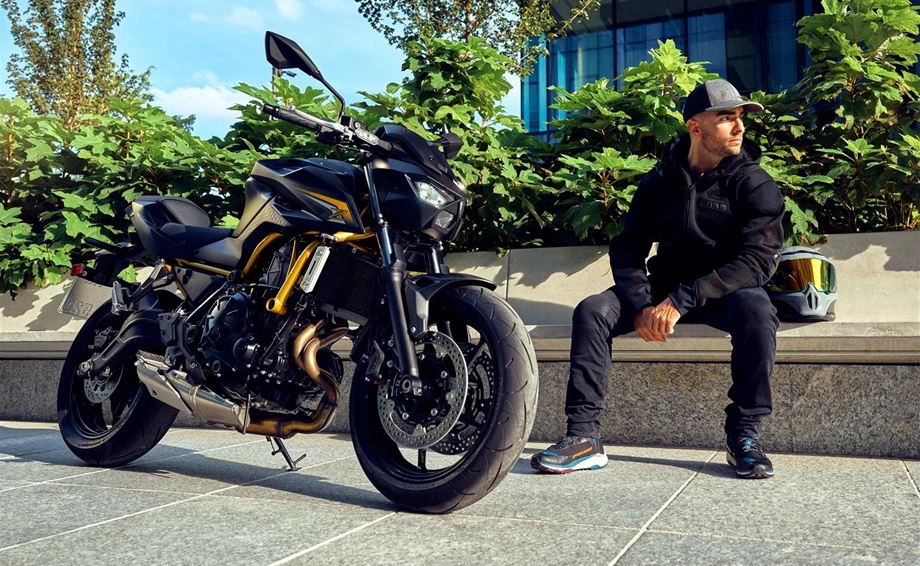 Die neue Kawasaki Z650 S – noch schärfer, noch stylisher, noch mehr im Spotlight Bild 5: Die neue Kawasaki Z650 S – noch schärfer, noch stylisher, noch mehr im Spotlight