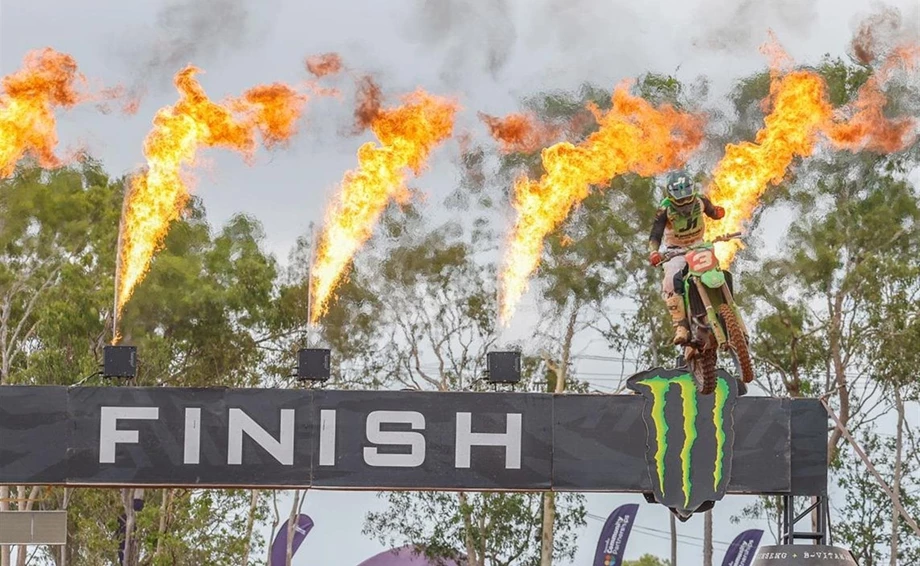 Wir sind Weltmeister! Romain Febvre gewinnt den MXGP Titel! Bild 3: Wir sind Weltmeister! Romain Febvre gewinnt den MXGP Titel!