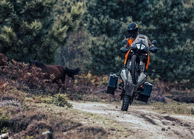 KTM-NEWS 2024 KTM 890 Adventure