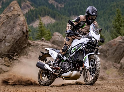 Die neue Kawasaki KLE500 – Life’s a Rally. Ride it.