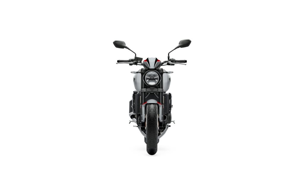 Die brandneue TRIUMPH Trident 800: Roadster-Fahrspaß in der Mittelklasse!