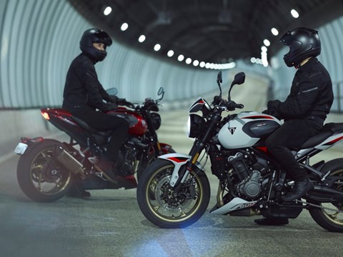 Die brandneue TRIUMPH Trident 800: Roadster-Fahrspaß in der Mittelklasse!