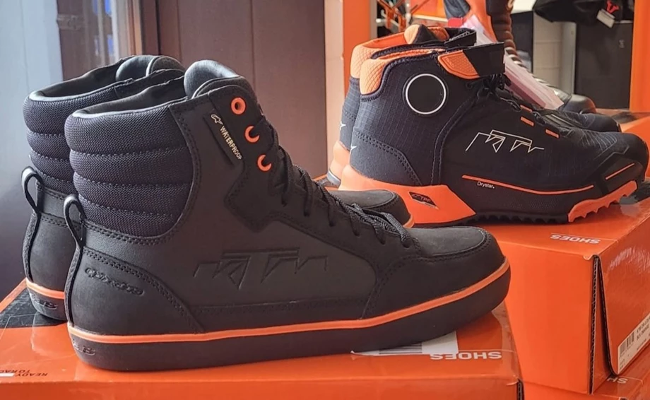 SNEAK PEEK: KTM POWERWEAR 2026  Bild 1: SNEAK PEEK: KTM POWERWEAR 2026