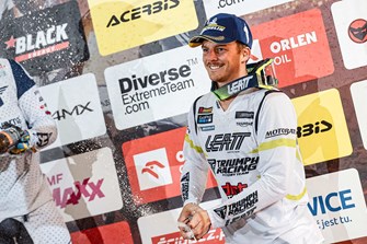 Triumph feiert erfolgreiche Premierensaison im Enduro-Rennsport mit der TF 250-E