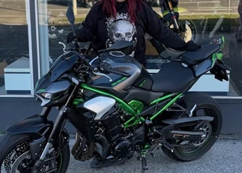 Ich bin Bikerin! Warum? Weil ich es kann!! Ich bin Bikerin! Warum? Weil ich es kann!!