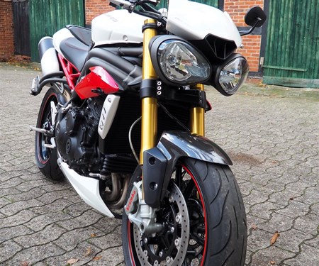 Triumph Speed Triple R 1050
