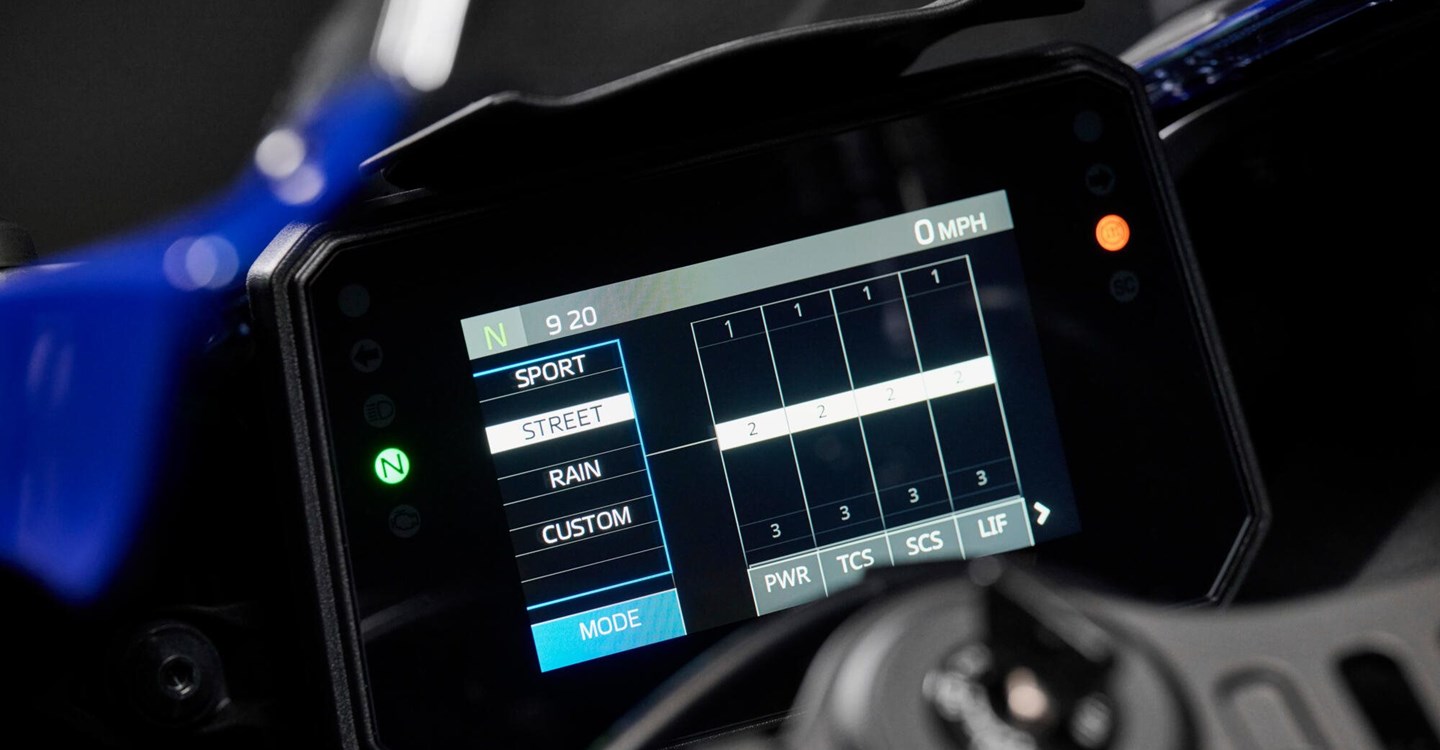 Die brandneue Yamaha R7 - 100% Supersport