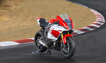 Die brandneue Yamaha R7 - 100% Supersport