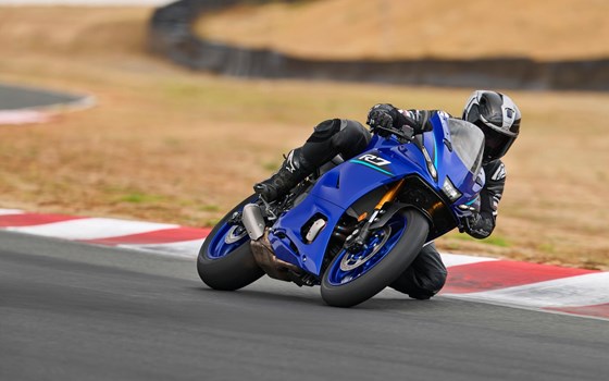 Die brandneue Yamaha R7 - 100% Supersport - Bild 3