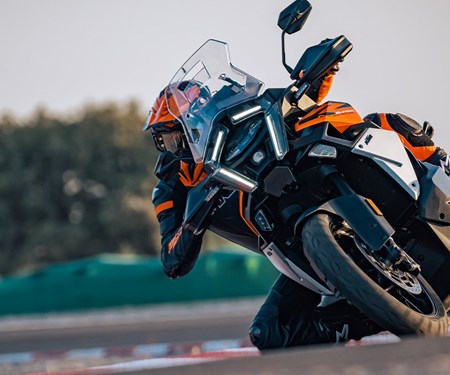 2026 KTM 1390 Super Adventure S EVO