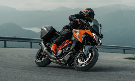 2024 KTM 1290 Super Duke GT