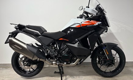 KTM 1390 Super Adventure S EVO eingetroffen!