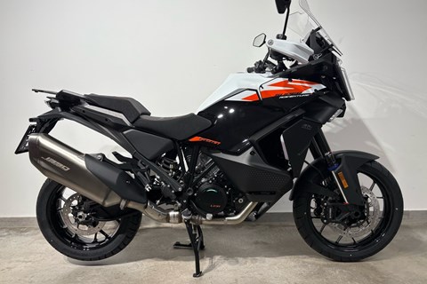Hauthaler Vertriebs GmbH-News: KTM 1390 Super Adventure S EVO eingetroffen!