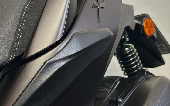 NEWS| XMAX 300 Tech MAX+ Vorführer geht in den Verkauf - Bild 13