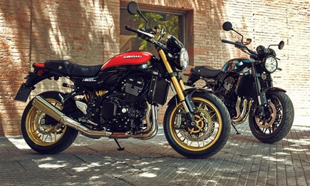 Z900RS – LEGENDS NEVER END - Zeitlos. Kraftvoll. Unvergänglich.