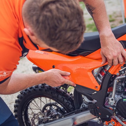 ANLEITUNGEN & WARTUNG Bedienungsanleitungen

Anleitungen für PowerWear & PowerParts

Hier finden Sie Ihr persönliches Dokument
Wenn Sie gedruckte Do ... Weiter >>