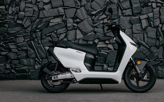 Zero LS1 - 100 km/h, 5.185 €, 100% elektrisch! - Bild 2